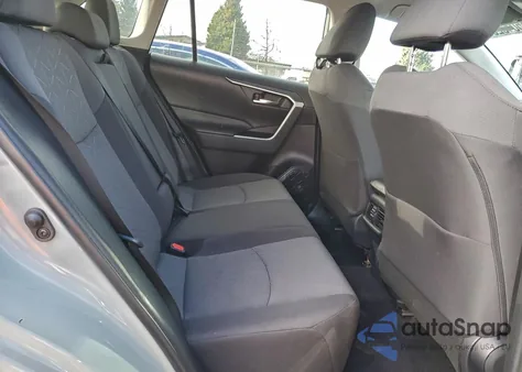 2021 Toyota Rav4 Xle из США, поврежденный, VIN 2T3P1RFV6MC147574